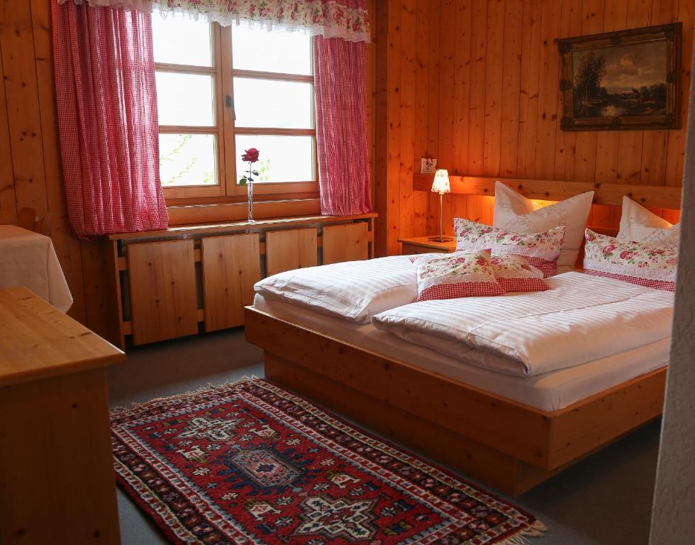 منزل الضيف ميترسل  في Landhaus Alpina الغرفة الصورة